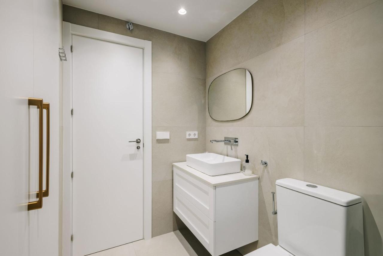Beautiful Apartment In The Heart Of Madrid Exterior foto